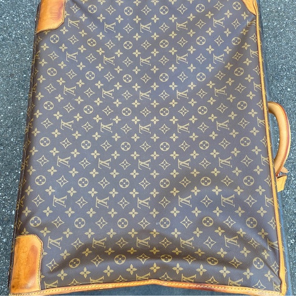Vintage Louis Vuitton luggage! - Picture 8 of 8